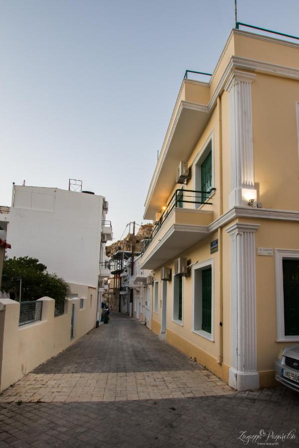 Pier Apartments 卡尔帕索斯 外观 照片