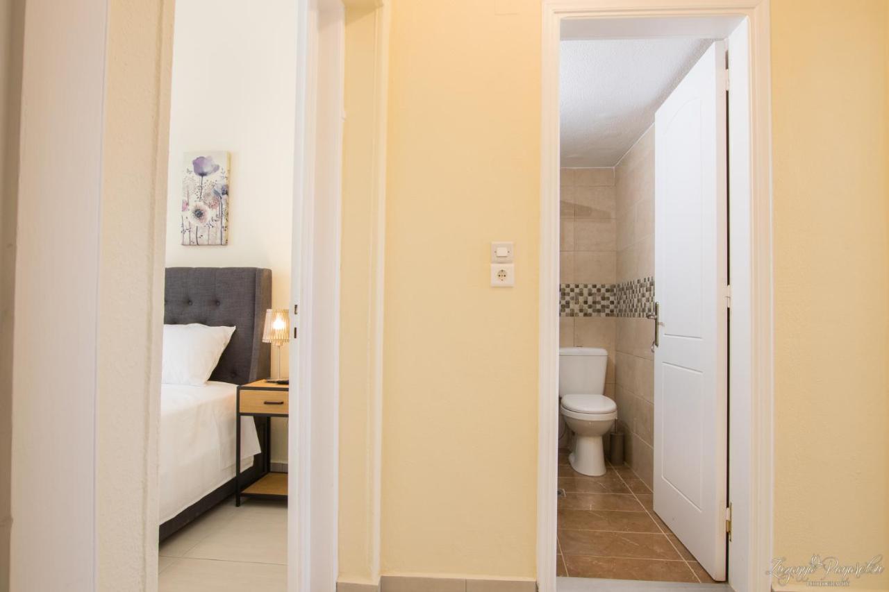 Pier Apartments 卡尔帕索斯 外观 照片