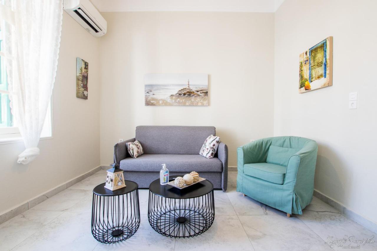 Pier Apartments 卡尔帕索斯 外观 照片