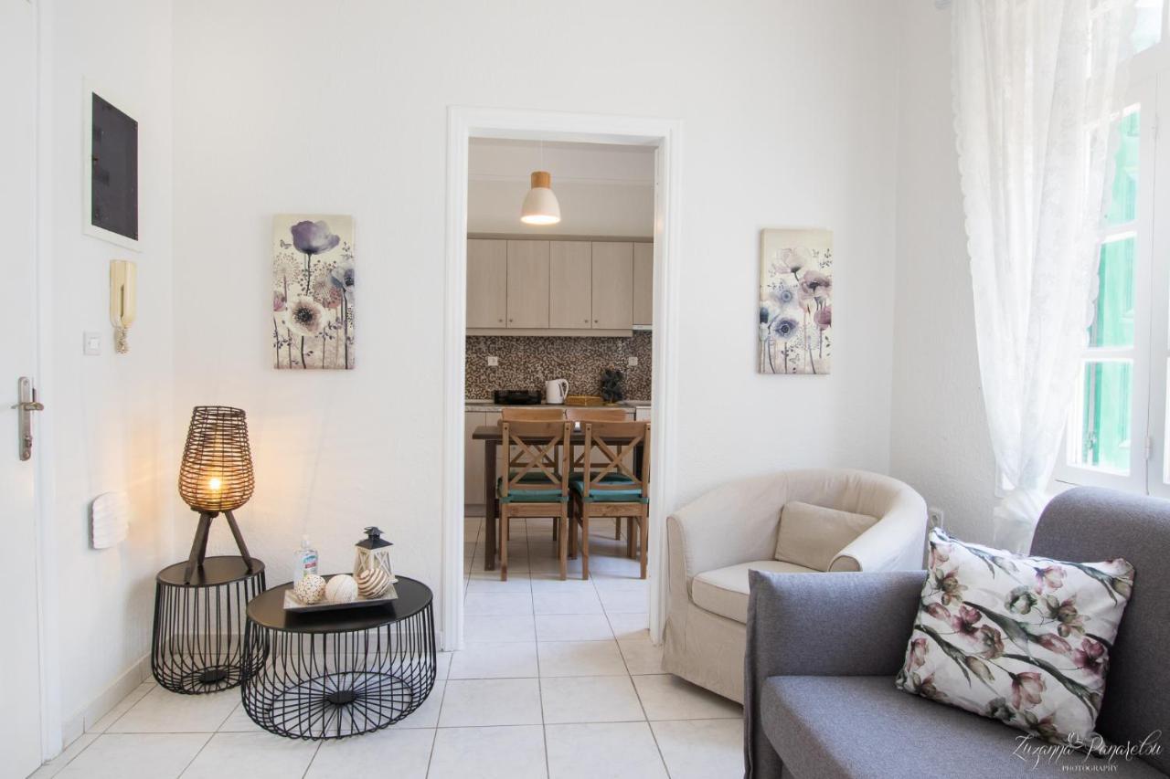 Pier Apartments 卡尔帕索斯 外观 照片