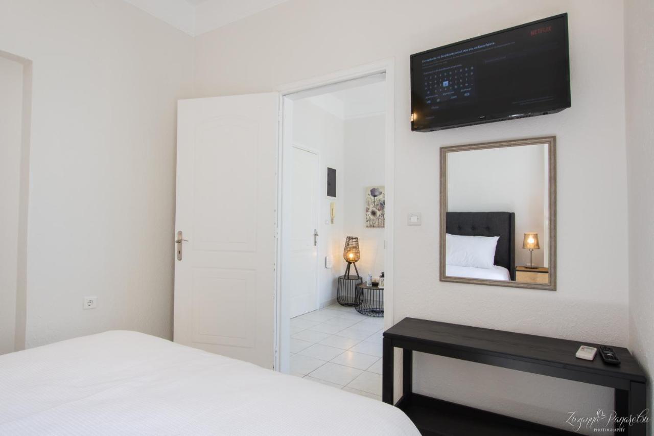 Pier Apartments 卡尔帕索斯 外观 照片